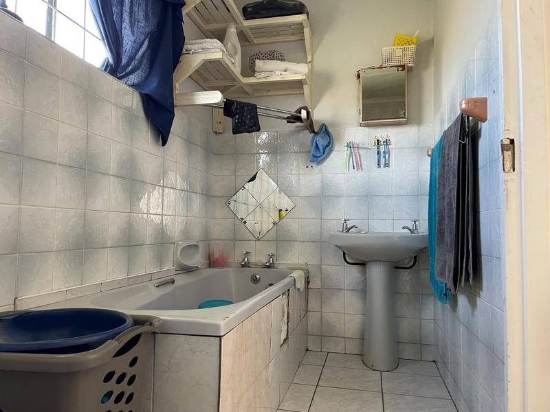 4 Bedroom Property for Sale in Algoa Park Eastern Cape